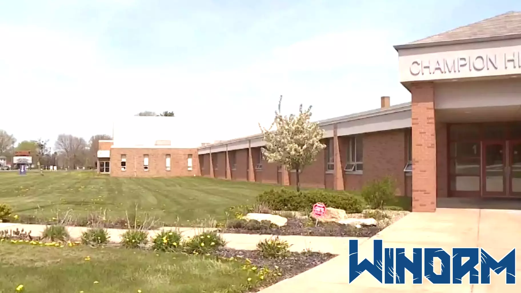 Local school district files civil complaint against Roblox, Microsoft and creator of Minecraft